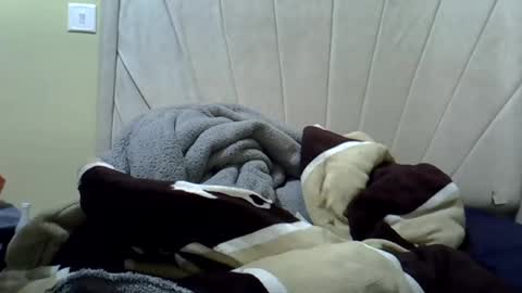 Snapshot of sweet_bellah66 chatting on 06-22-26, 05:15 Bellah online show from 06-22-26, 05:15