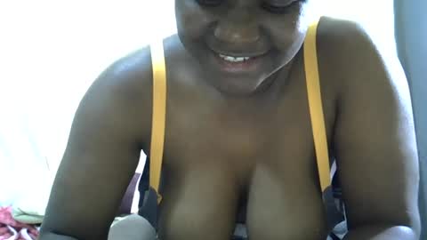 Snapshot of sweet_bellah66 chatting on 06-27-26, 12:44 Bellah online show from 06-27-26, 12:44