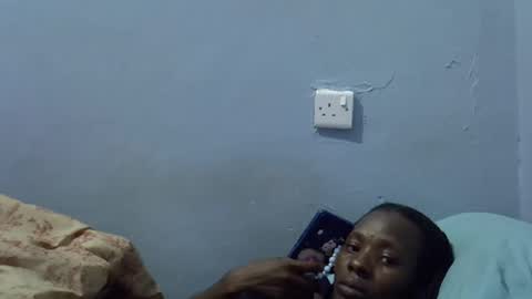 sweet_candie01 online show from 05-12-26, 06:43