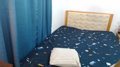 sweet_cassyxx online show from 07-09-26, 10:30