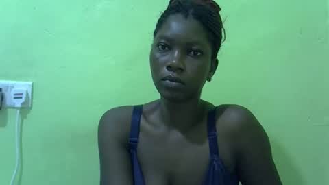 sweet_cherie1 online show from 04-28-26, 06:40
