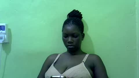 sweet_cherie1 online show from 06-12-26, 06:29