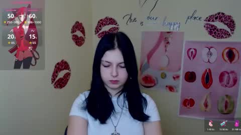 Snapshot of sweet_cherryg chatting on 03-11-26, 01:39 Ivy online show from 03-11-26, 01:39