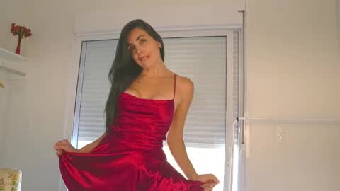 Snapshot of sweet_chilli_ chatting on 02-16-25, 06:43 Bruna - Live on December - My wishlist online show from 02-16-25, 06:43