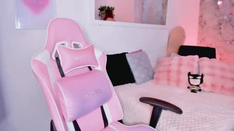 Snapshot of sweet_doll_ chatting on 12-22-24, 08:05 Dulce ONLYFANS jessica78784405 online show from 12-22-24, 08:05