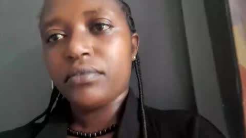 sweet_ebony001 online show from 06-04-26, 10:32