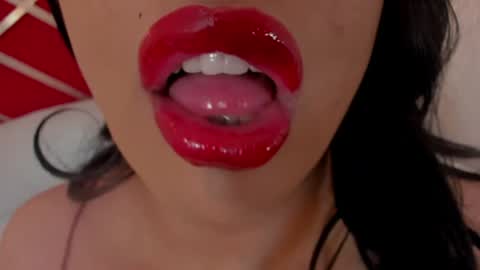 Snapshot of sweet_eliizabeth chatting on 07-18-26, 02:38 sweet_eliizabeth online show from 07-18-26, 02:38