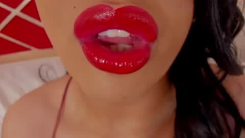 Snapshot of sweet_eliizabeth chatting on 07-20-26, 01:02 sweet_eliizabeth online show from 07-20-26, 01:02