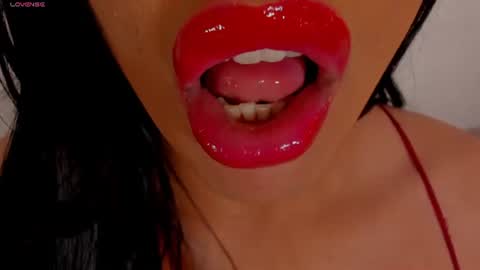 Snapshot of sweet_eliizabeth chatting on 07-28-26, 04:39 sweet_eliizabeth online show from 07-28-26, 04:39