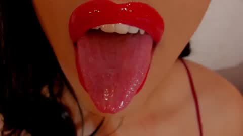 Snapshot of sweet_eliizabeth chatting on 08-01-26, 01:38 sweet_eliizabeth online show from 08-01-26, 01:38