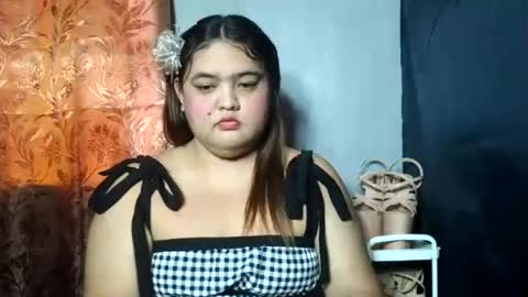 Snapshot of sweet_frex123 chatting on 07-26-26, 03:36 sweet_frex123 online show from 07-26-26, 03:36