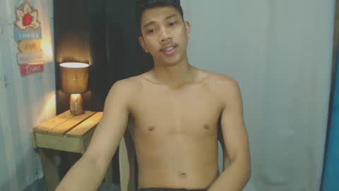 sweet_guyxx online show from 01-30-25, 09:36