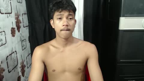 sweet_guyxx online show from 10-24-25, 05:37
