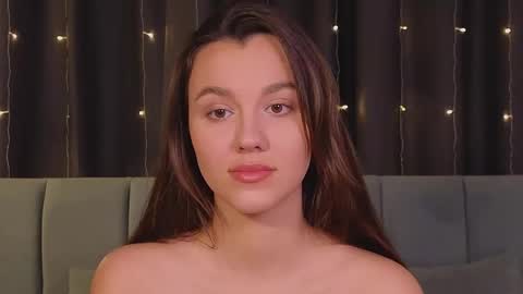 Snapshot of sweet_haeven chatting on 01-12-25, 04:29 Im Mia.LOVELY PATTERNS 100 120 160 200 my toy buzzes from 2 tip online show from 01-12-25, 04:29