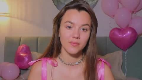 Snapshot of sweet_haeven chatting on 07-10-26, 10:12 Im Mia.LOVELY PATTERNS 100 120 160 200 my toy buzzes from 2 tip online show from 07-10-26, 10:12
