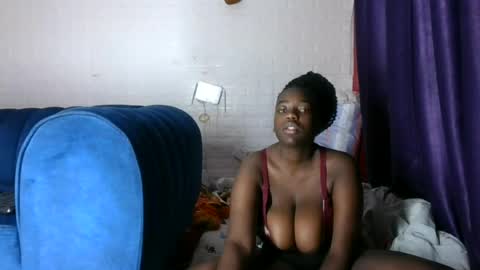 Snapshot of sweet_hennessey chatting on 06-28-26, 11:49 sweet_hennessey online show from 06-28-26, 11:49