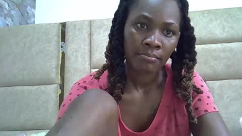 sweet_lady020 online show from 10-28-25, 10:30