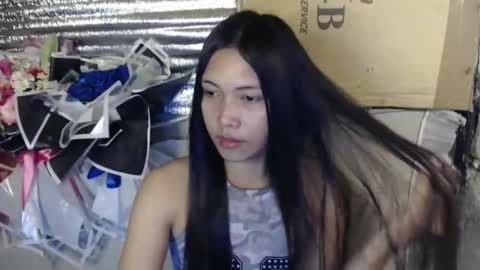 sweet_lady14 online show from 04-30-26, 04:35
