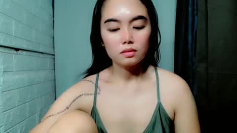 Snapshot of sweet_laika chatting on 06-11-26, 02:11 LAIKA online show from 06-11-26, 02:11