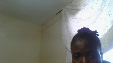 Snapshot of sweet_lesh chatting on 03-16-26, 01:26 leilah online show from 03-16-26, 01:26