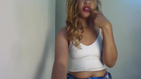 Snapshot of sweet_likey chatting on 05-06-26, 12:52 sweet likey online show from 05-06-26, 12:52