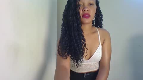 Snapshot of sweet_likey chatting on 05-15-26, 02:13 sweet likey online show from 05-15-26, 02:13