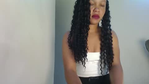 Snapshot of sweet_likey chatting on 05-16-26, 03:25 sweet likey online show from 05-16-26, 03:25