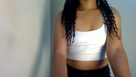 Snapshot of sweet_likey chatting on 06-11-26, 04:16 sweet likey online show from 06-11-26, 04:16
