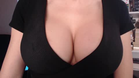 Jen online show from 02-21-26, 07:20