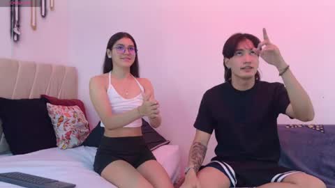Snapshot of sweet_litle_ chatting on 05-07-26, 12:21 Mia online show from 05-07-26, 12:21