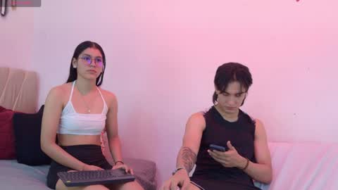 Snapshot of sweet_litle_ chatting on 05-12-26, 12:24 Mia online show from 05-12-26, 12:24