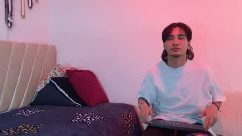 Snapshot of sweet_litle_ chatting on 05-22-26, 12:11 Mia online show from 05-22-26, 12:11