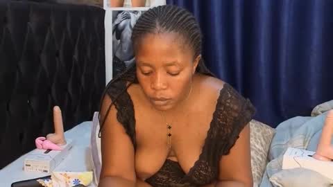 Snapshot of sweet_lizzyy chatting on 10-03-25, 06:05 Sweet lizzyy online show from 10-03-25, 06:05