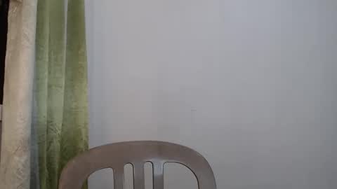 Snapshot of sweet_mae18 chatting on 03-12-26, 10:43 Mae online show from 03-12-26, 10:43