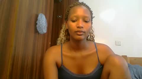 Linda online show from 03-25-26, 07:03