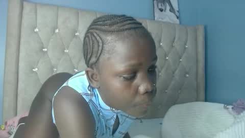 Snapshot of sweet_melodiyy chatting on 11-03-25, 03:30 sweet_melodiyy online show from 11-03-25, 03:30