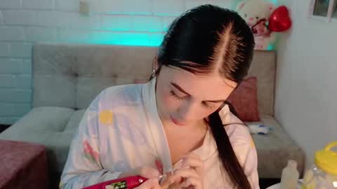 Snapshot of sweet_miaa24 chatting on 10-12-25, 11:37 Sweet Mia online show from 10-12-25, 11:37