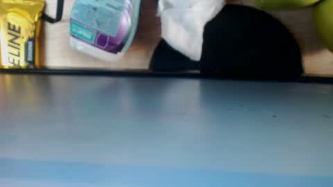 sweet_milla2 online show from 06-27-26, 06:29