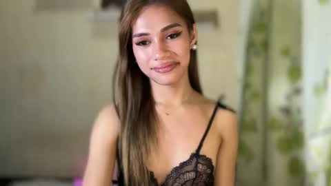 Snapshot of sweet_nikki03 chatting on 09-20-25, 07:48 sweet_nikki03 online show from 09-20-25, 07:48