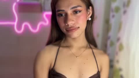 Snapshot of sweet_nikki03 chatting on 09-24-25, 09:29 sweet_nikki03 online show from 09-24-25, 09:29