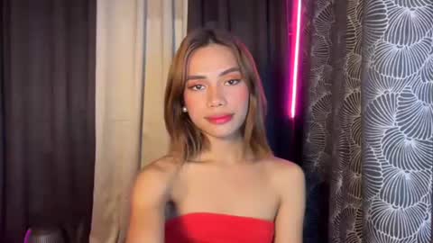 Snapshot of sweet_nikki03 chatting on 12-03-25, 06:17 sweet_nikki03 online show from 12-03-25, 06:17