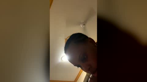 Snapshot of sweet_nipple1996 chatting on 03-15-26, 07:42 maya online show from 03-15-26, 07:42