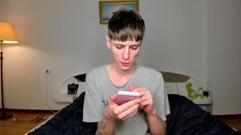 Snapshot of sweet_peach__ chatting on 12-21-24, 11:56 kira online show from 12-21-24, 11:56