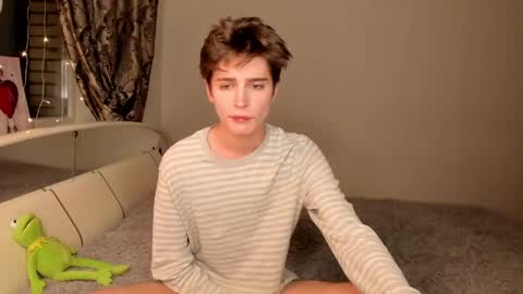Snapshot of sweet_peach__ chatting on 03-03-25, 07:06 kira online show from 03-03-25, 07:06