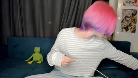 Snapshot of sweet_peach__ chatting on 10-06-25, 11:13 kira online show from 10-06-25, 11:13