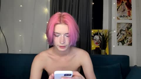 Snapshot of sweet_peach__ chatting on 10-08-25, 07:44 kira online show from 10-08-25, 07:44
