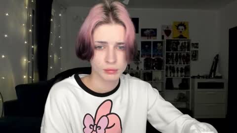 kira online show from 02-02-26, 03:00