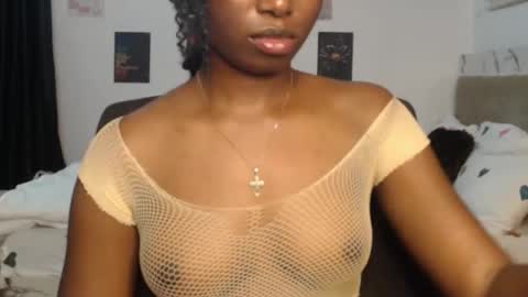 Snapshot of sweet_puna chatting on 11-21-25, 06:28 Nancy online show from 11-21-25, 06:28