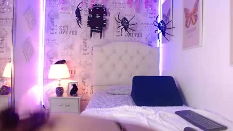  online show from 10-17-25, 08:11