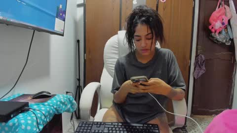 Snapshot of sweet_robyn chatting on 01-17-25, 08:55 sweet_robyn online show from 01-17-25, 08:55